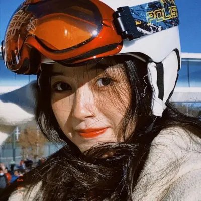 靓妹有难